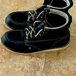 Thorogood moc toe